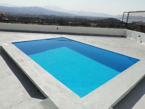 Casa Paseo Las Palomas Exclusiva Zona Dorada