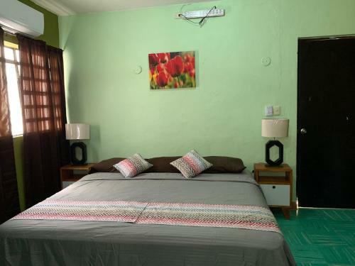 Hostal Casa Alegria