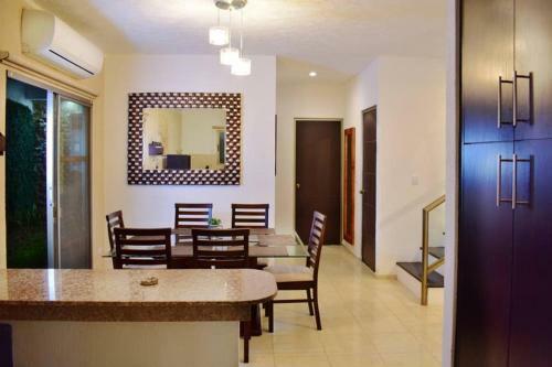 Casa Hector, Con Jacuzzi, Cerca Del Foro Gnp.