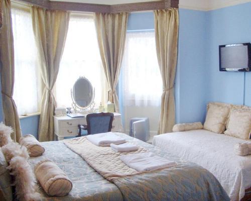 Hostal The Sea Spirit Guest House