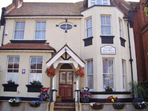 Hostal The Sea Spirit Guest House