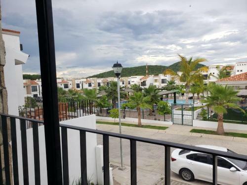 Bonita Casa Con Jacuzzi, Frente Al �rea Com�n