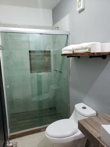 Bonita Casa Con Jacuzzi, Frente Al �rea Com�n