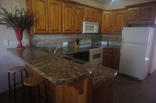 Casa Blanca 2br Cb 102 By Casago