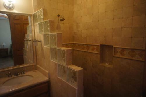 Casa Blanca 2br Cb 102 By Casago