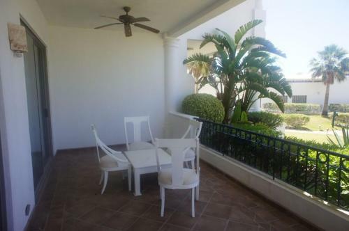Casa Blanca 2br Cb 102 By Casago