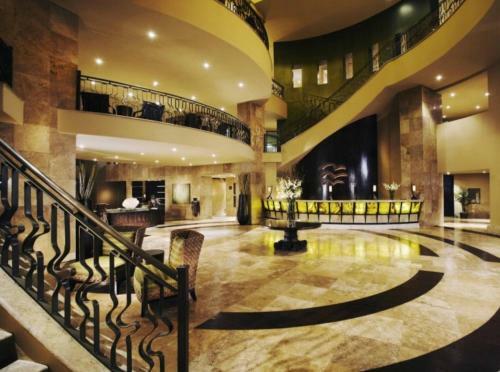Apartamento 3 Br Condo Available In Las Palomas Sandy Beach
