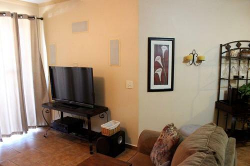 Casa Blanca 2br Cd 703-v By Casago