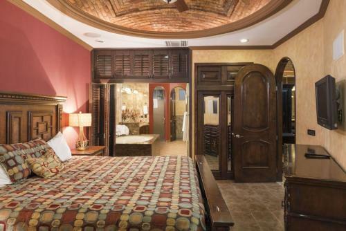 Esmeralda 3br Ea 102 By Casago