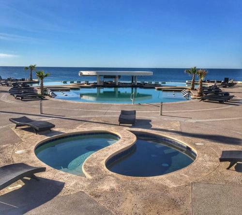 Gorgeous Beachfront Villa Rocky Point, Sandy Beach