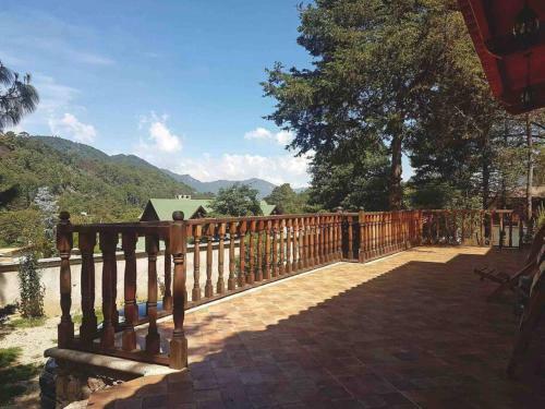 Caba�a Familiar Al Pie De La Monta�a