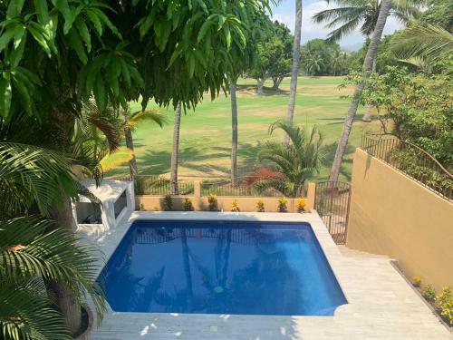 Casa Mojo - Pool Overlooking The Marina Golf Course