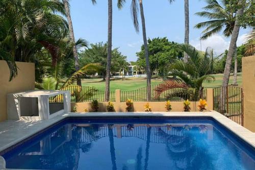 Casa Mojo - Pool Overlooking The Marina Golf Course