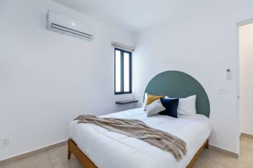Apartamento Modern 2 Bdrm Apt 4th Floor, Pool & Smart Lock