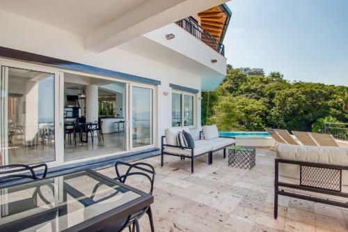 Bella Vista Villa 2 At Real Amapas