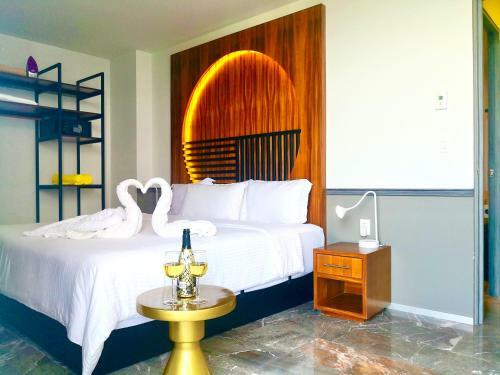 Hotel Singular Joy Vacation Rentals