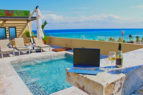 Hotel Singular Joy Vacation Rentals