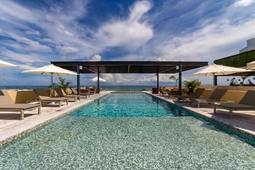 Hotel Singular Joy Vacation Rentals