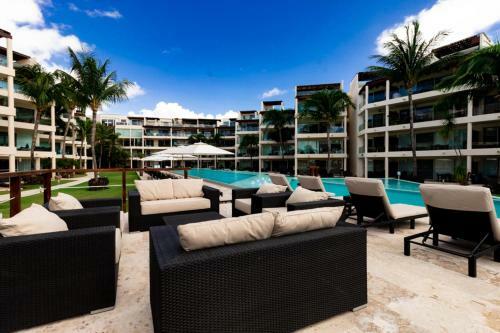 Incredible 3 Bedroom Penthouse At The Elements By Bric