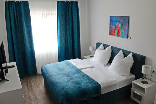Hostal Catalleya Haus