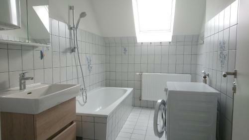 Apartment Karin, Eigener Eingang, 3 Schlafzimmer, Doppelcarport