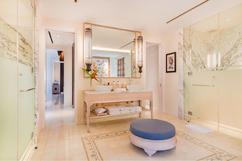Hotel Kuta Seaview Boutique Resort & Spa
