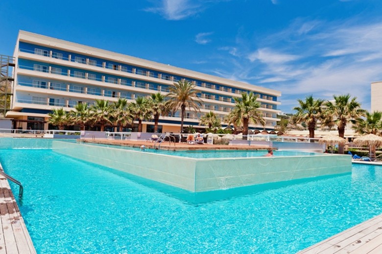 Hotel Blue Sea Beach Resort