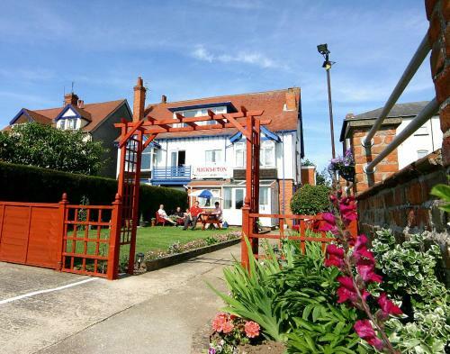 Hostal Mickleton Guesthouse