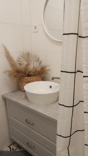 New Life Apartment