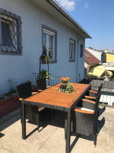 Apartamento Charmante Stadtwohnung Im Zentrum Von Leibnitz