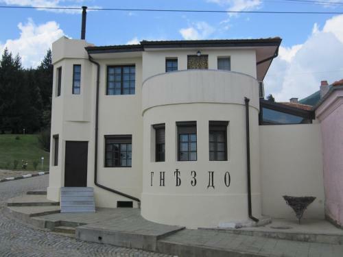 Gnezdo Studio Apart