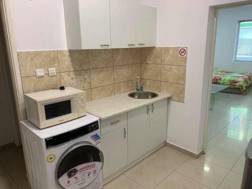 Apartamento The White Studio Next To The Sports Hall