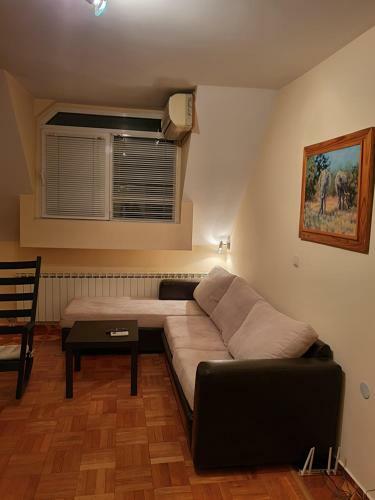 Malavi Square Top Center Apartment! Comfort&clean!