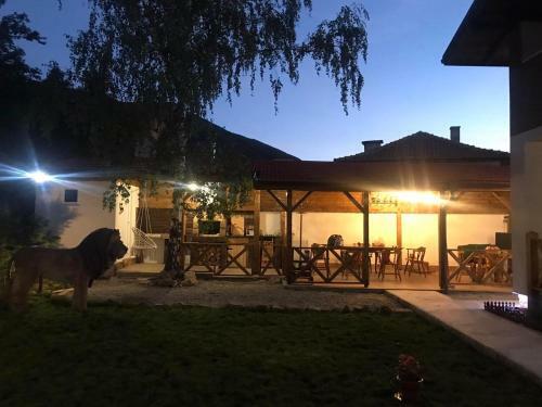 Villa Guest House Kalina