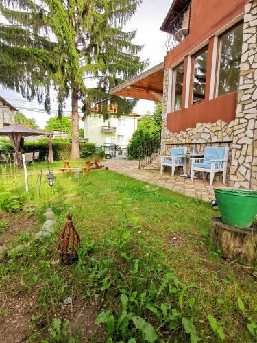 Hostal Casa Divna