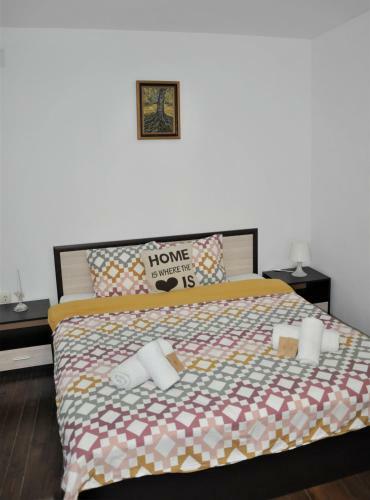 Honey I`m Home Apartments