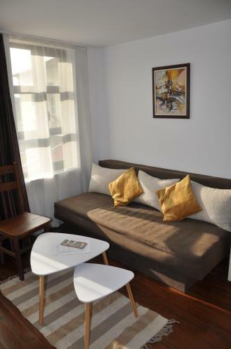Honey I`m Home Apartments