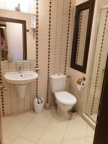 Alex Apartment In Green Life Beach Resort