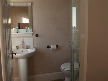 Hostal The Haldon Guest House