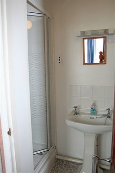 Hostal The Haldon Guest House