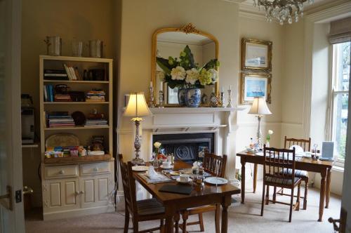 Hostal Brookfield House