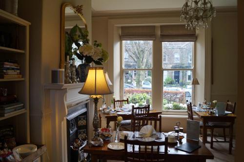 Hostal Brookfield House