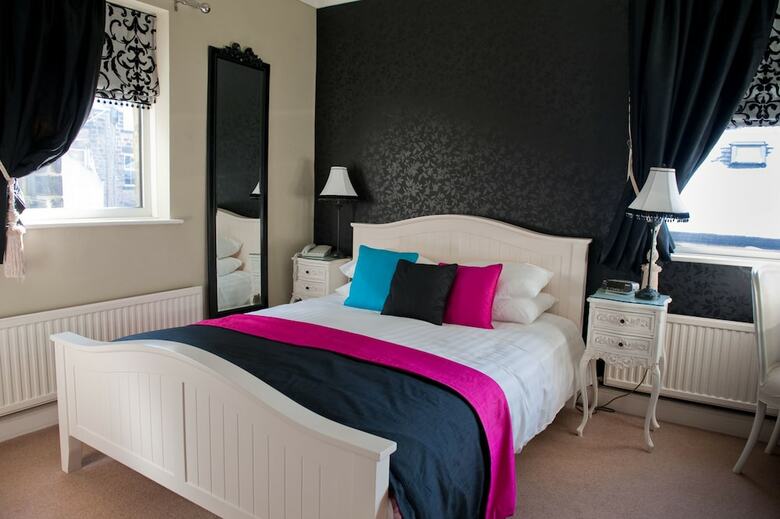 Hostal The Grafton Boutique B&B