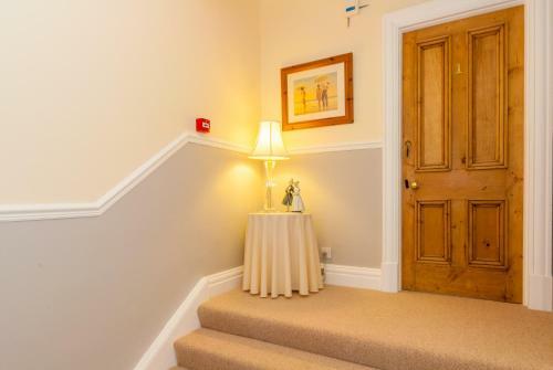 Hostal Ashwood House