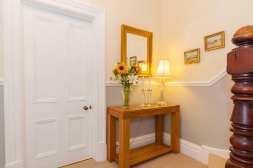Hostal Ashwood House