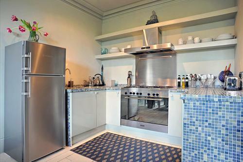 Royal Parade Apartments