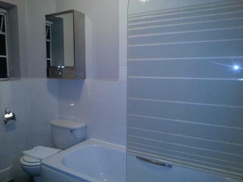 Tree Hotel At Iffley