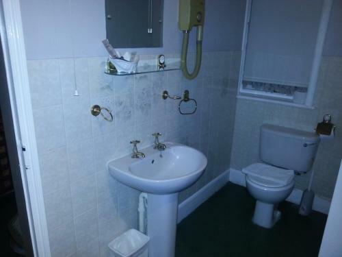 Tree Hotel At Iffley