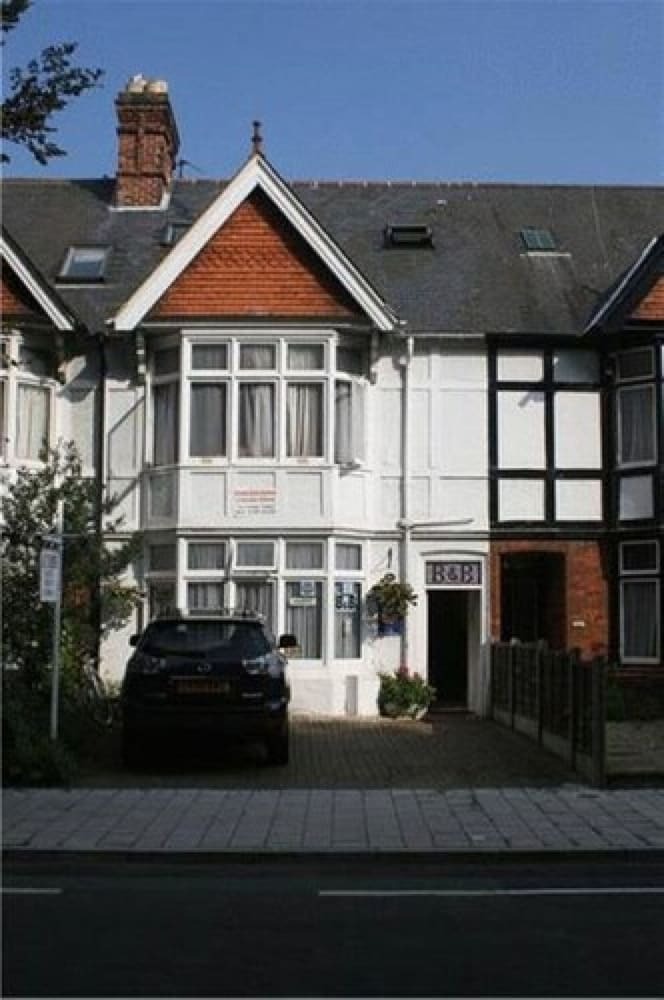 Bed & Breakfast Adams Guest House