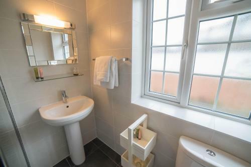 Hostal Red Mullions Guest House